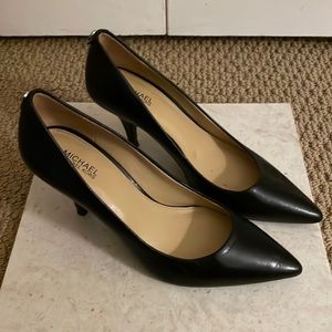 Michael Kors Black Point Pump Heel